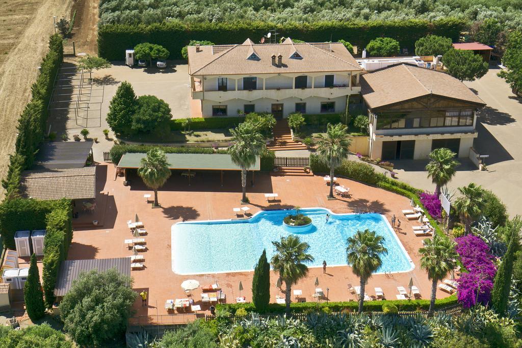 Tenuta Colle Degli Ulivi Sibari Bagian luar foto