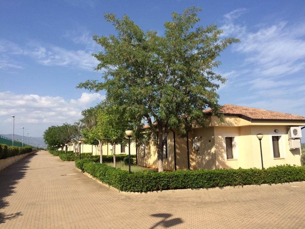 Tenuta Colle Degli Ulivi Sibari Bagian luar foto