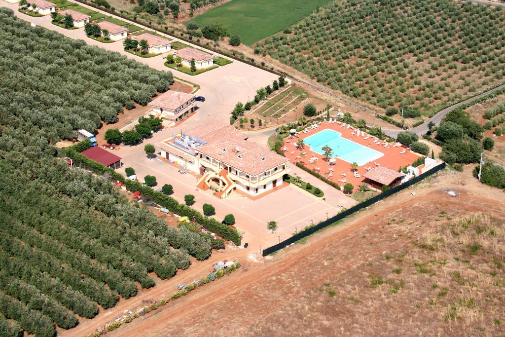 Tenuta Colle Degli Ulivi Sibari Bagian luar foto
