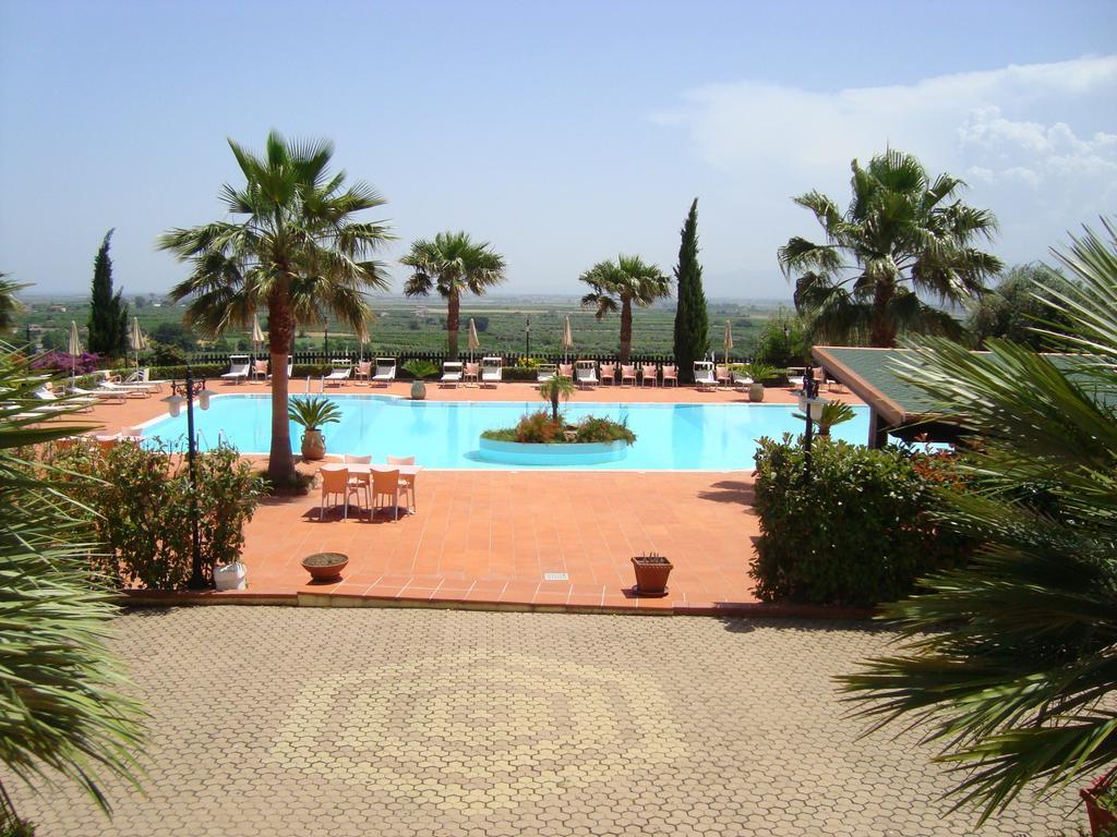 Tenuta Colle Degli Ulivi Sibari Ruang foto