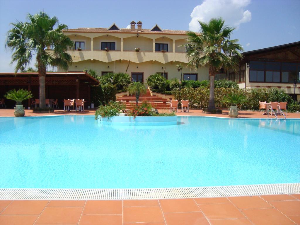 Tenuta Colle Degli Ulivi Sibari Bagian luar foto